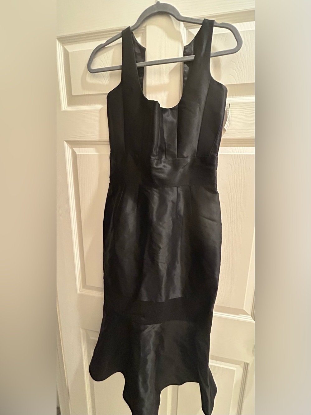 Vanessa Riley LONDON Satin Fitted Sleeveless Dress, Like New